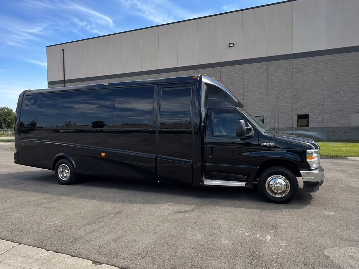 18 passenger minibus
