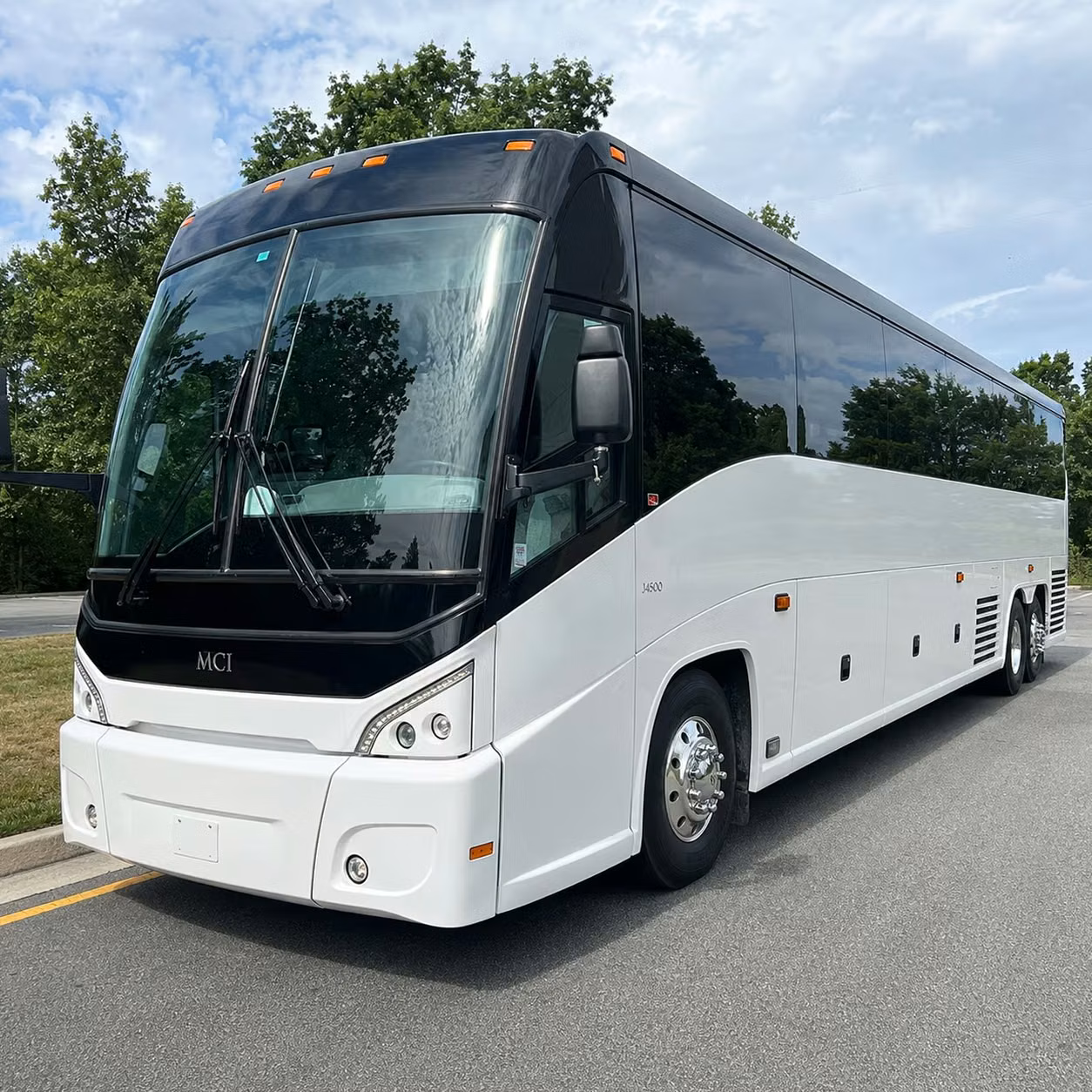 corporate groups leaving jersey city trust long distance charter buses for multi city travel