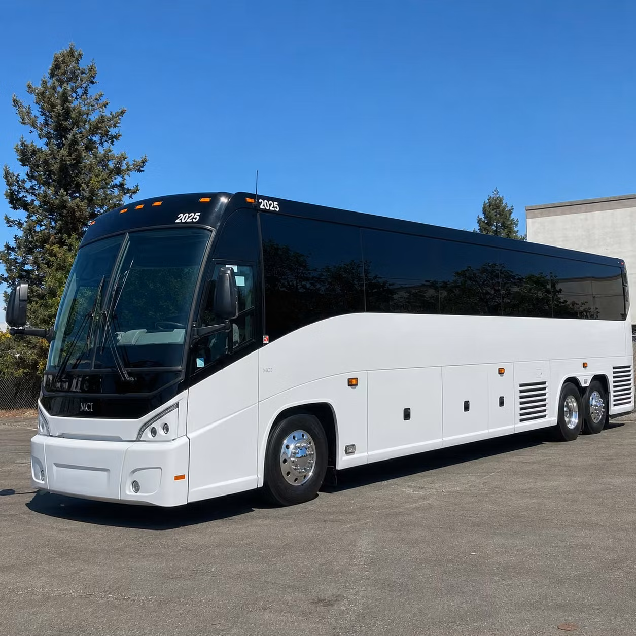 you can find and book long distance transportation in jersey city and any nearby city
